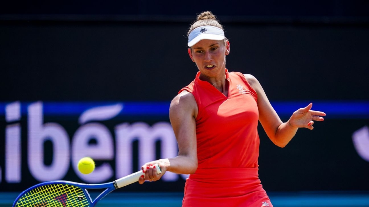 Elise Mertens beats Elena-Gabriela Ruse to win Libema Open 1 | ASL
