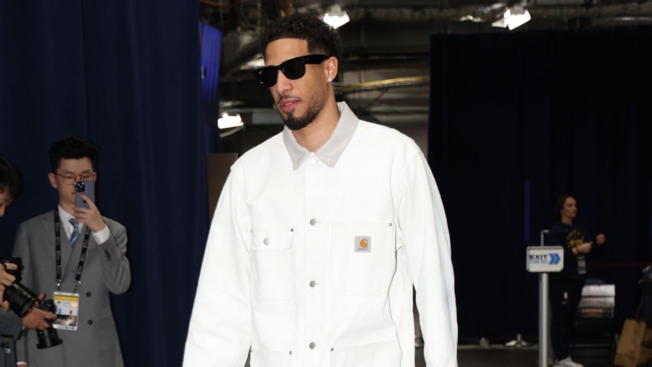 2025 NBA Finals: Haliburton, SGA lead fashionable arrivals to Game 1 1 | ASL