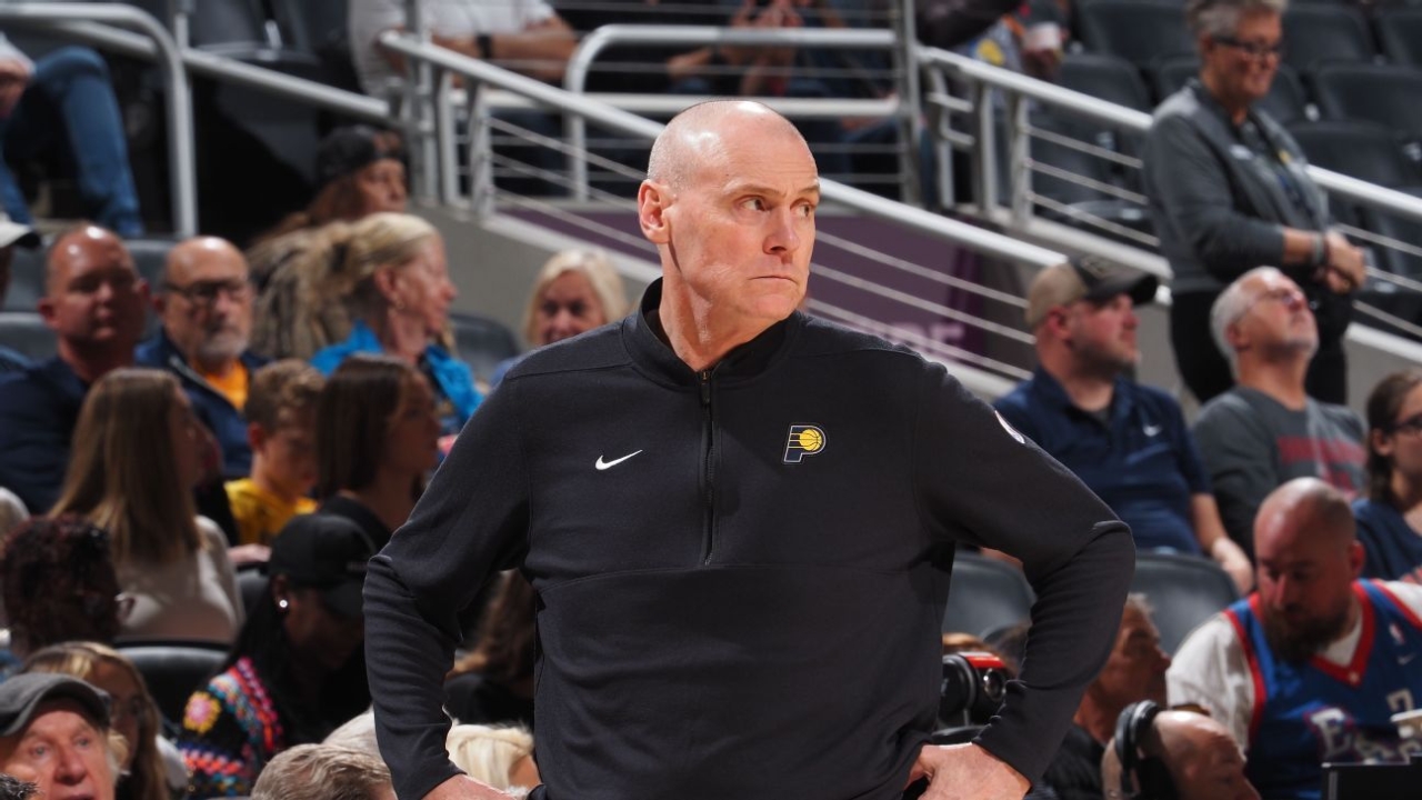 Pacers coach Rick Carlisle defends referee Scott Foster 1 | ASL