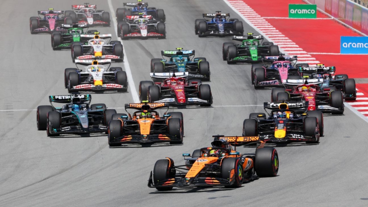 Spanish Grand Prix: Follow LIVE as Max Verstappen takes surprise lead 1 | ASL