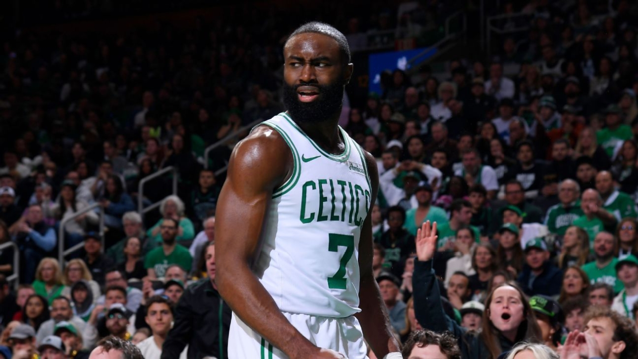 Celtics' Jaylen Brown undergoes knee surgery 1 | ASL
