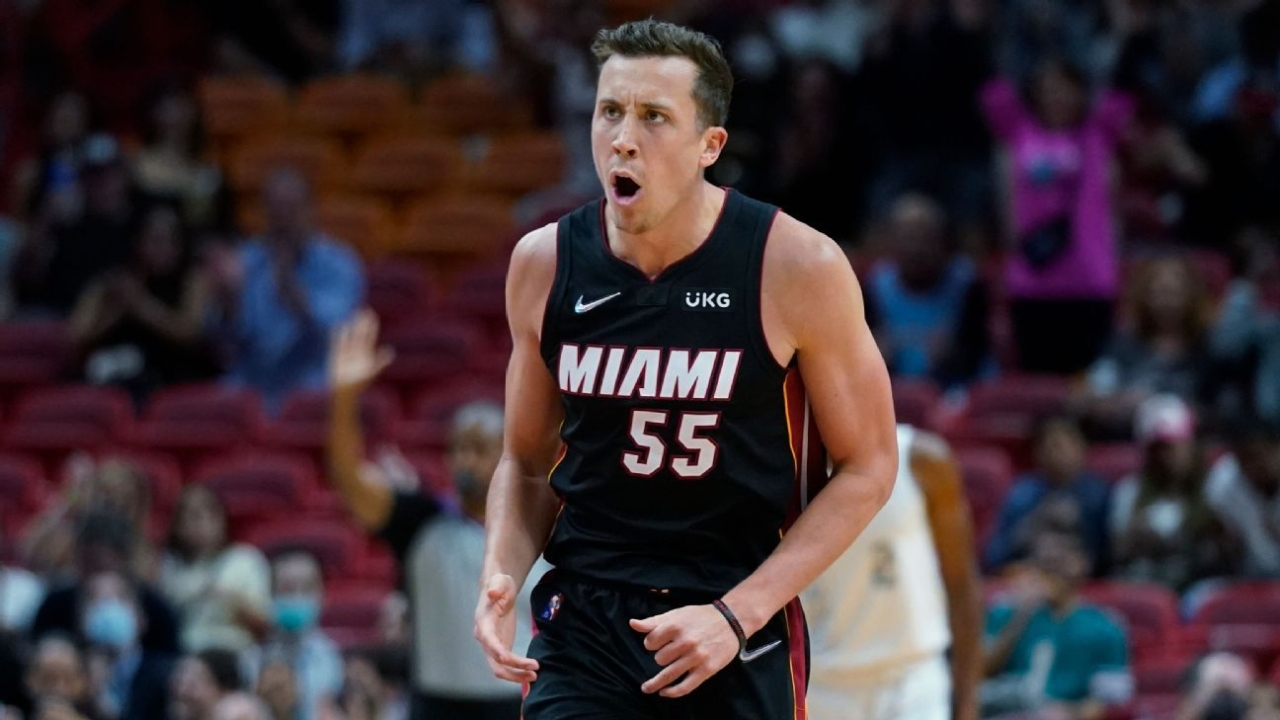 Sources - Pistons, Duncan Robinson agree to 3-year, $48M deal 2 | ASL