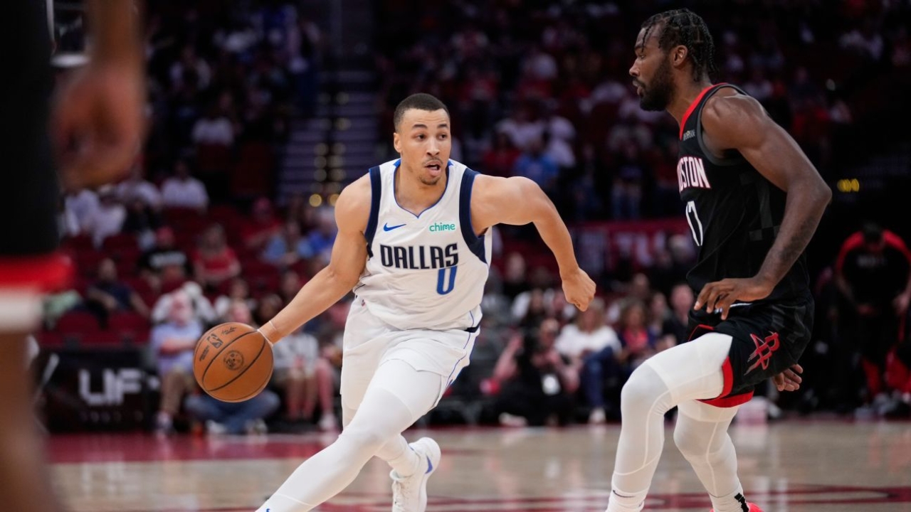 Sources - Dante Exum to return to Mavericks on 1-year deal 1 | ASL