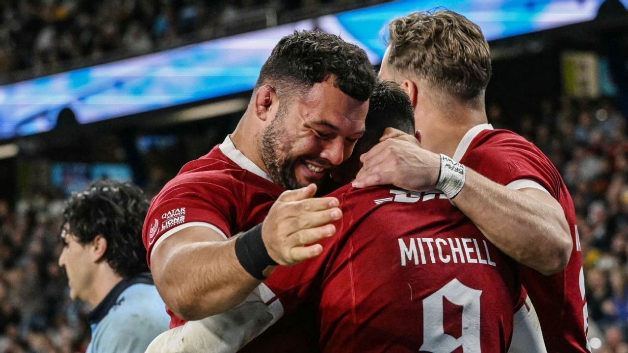 British and Irish Lions 21-10 New South Wales Waratahs Error-prone tourists stutter to victory in Sydney 1 | ASL