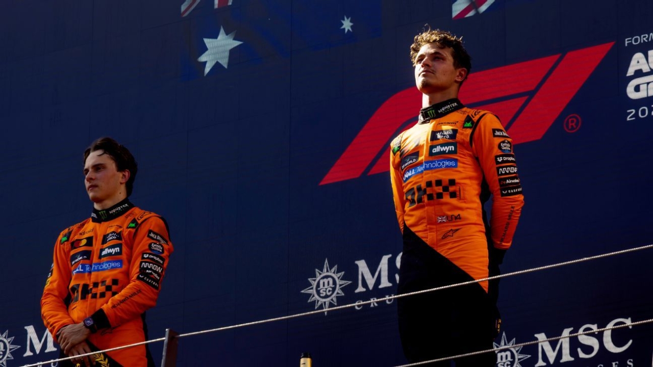 McLaren's Zak Brown: Lando Norris, Oscar Piastri collision 'will happen again' 1 | ASL