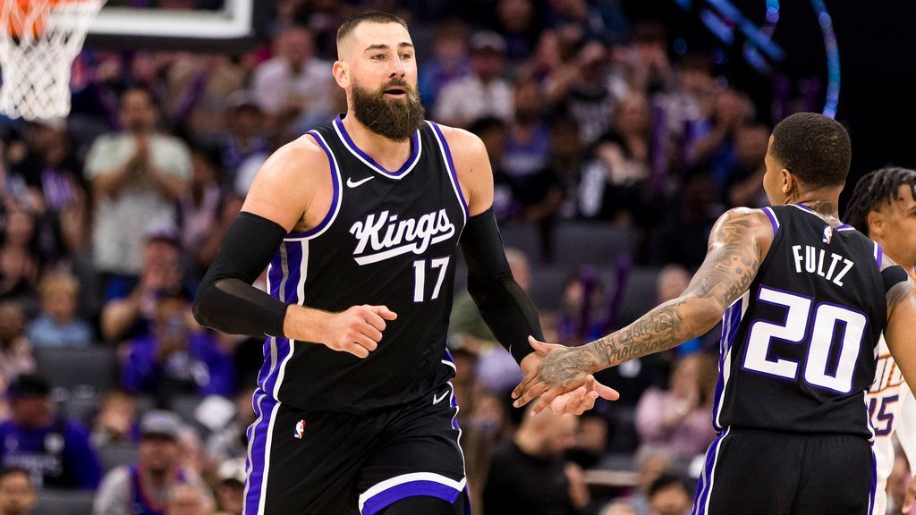 Sources - Nuggets land center Jonas Valanciunas from Kings 1 | ASL