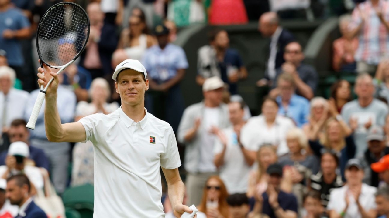 Jannik Sinner cruises into Round of 16 at Wimbledon 2025 1 | ASL