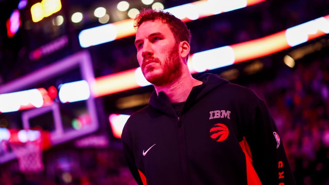 Sources -- Raptors, C Jakob Poeltl agree on 4-yr., $104M extension 1 | ASL