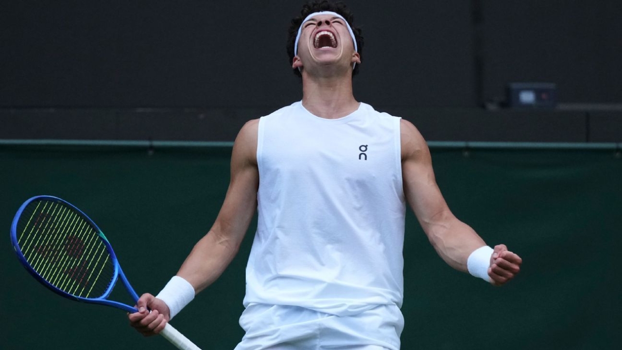 American Ben Shelton sails into round of 16 at Wimbledon 2025 1 | ASL
