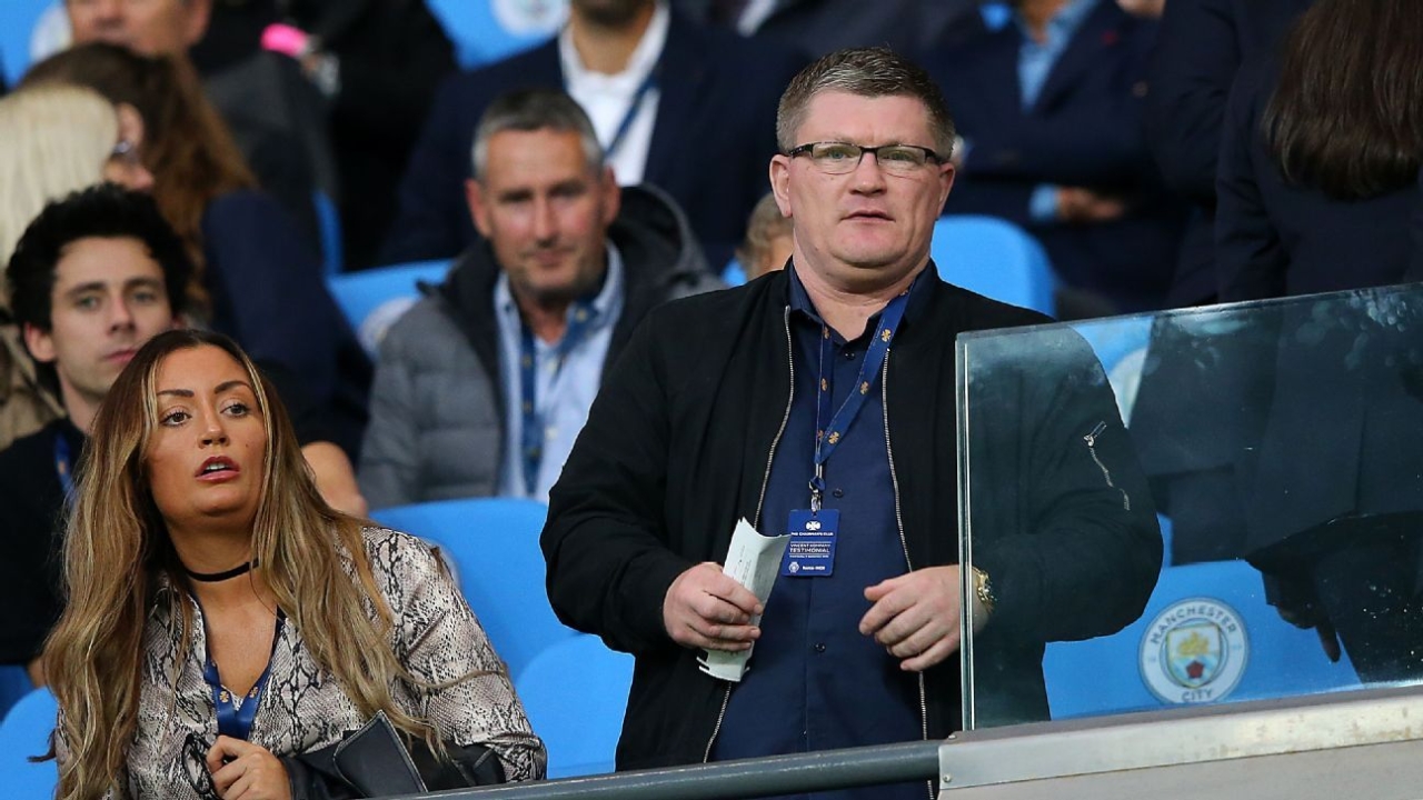 Hatton to be remembered with minute's appreciation before Manchester derby 1