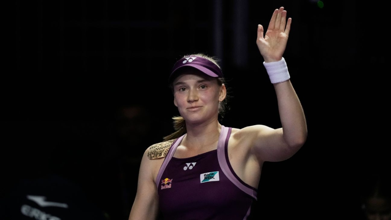Rybakina beats Pegula to move into WTA Finals title match 1