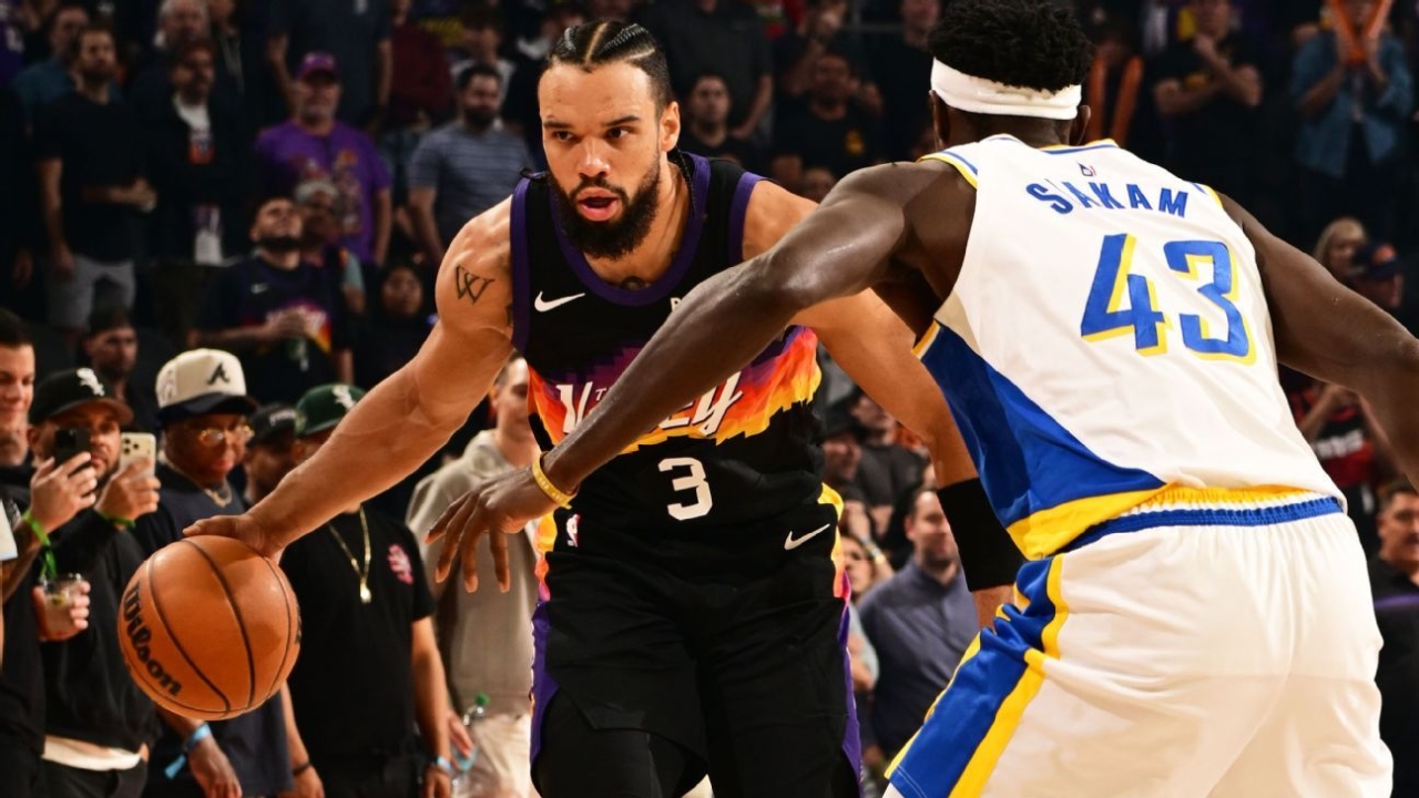 Suns' Brooks fined $25K for making lewd gesture vs. Pacers 2