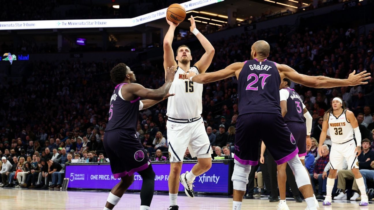 Stats system at Target Center crashes during Nuggets-Wolves 1