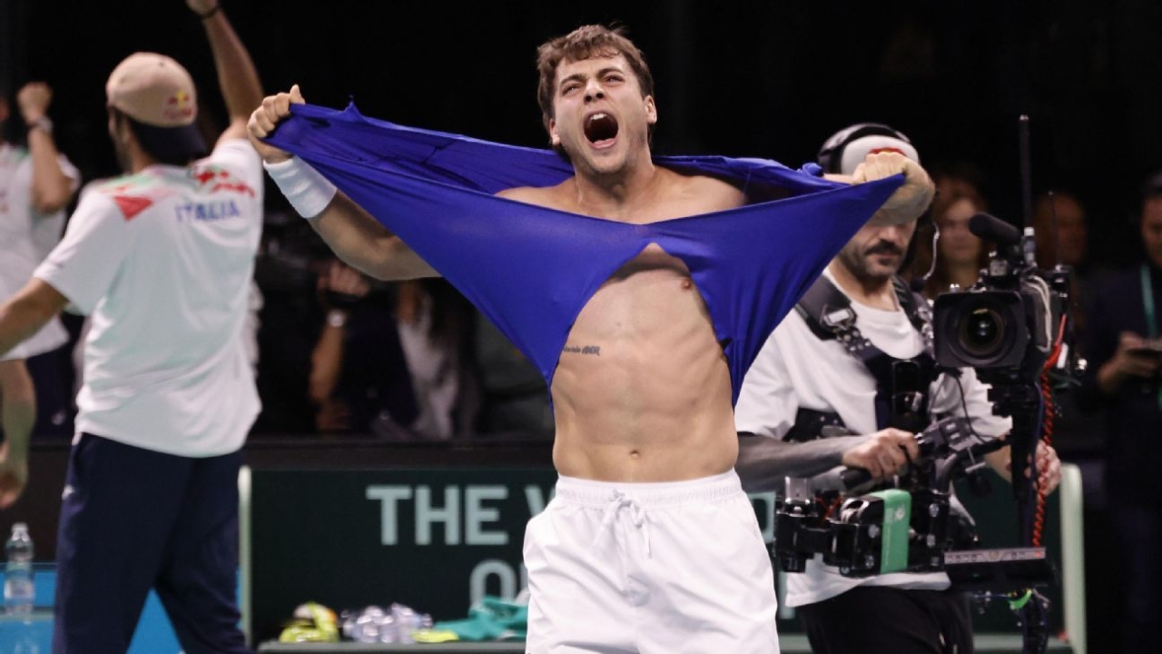 Flavio Cobolli sends defending champ Italy to Davis Cup final 1