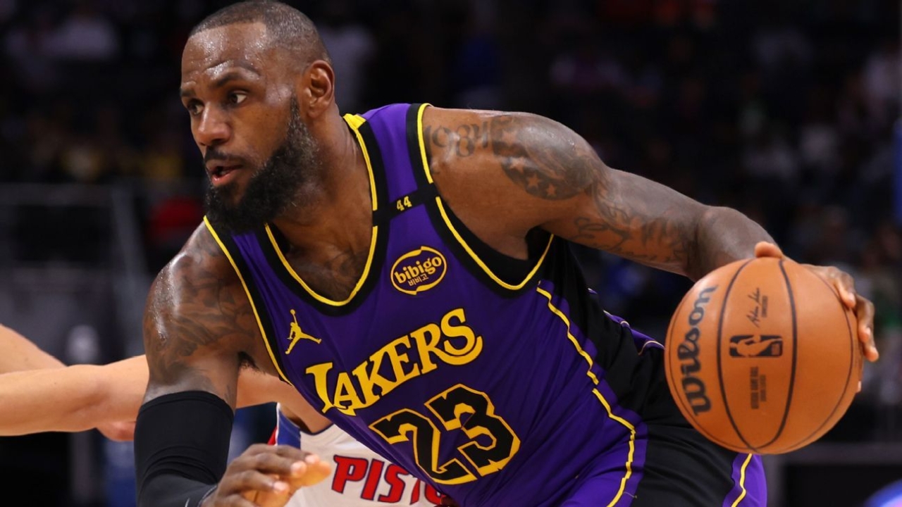 Sources: LeBron eyes live 5-on-5, won't make Lakers' road trip 1