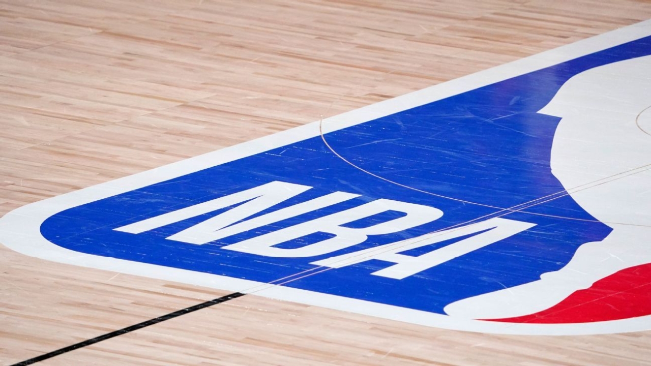 Firm seeks records from players, teams in NBA gambling investigation 1
