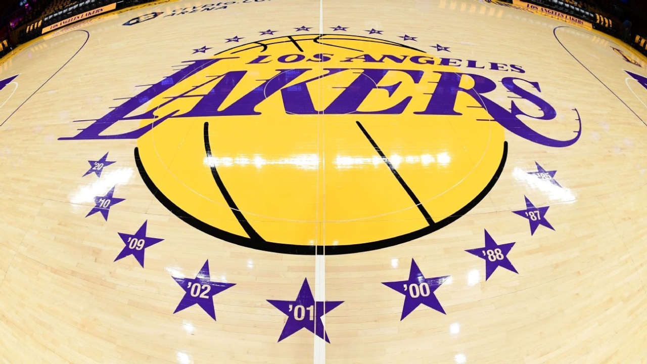 Lakers fire Joey Buss, Jesse Buss from front-office positions 1