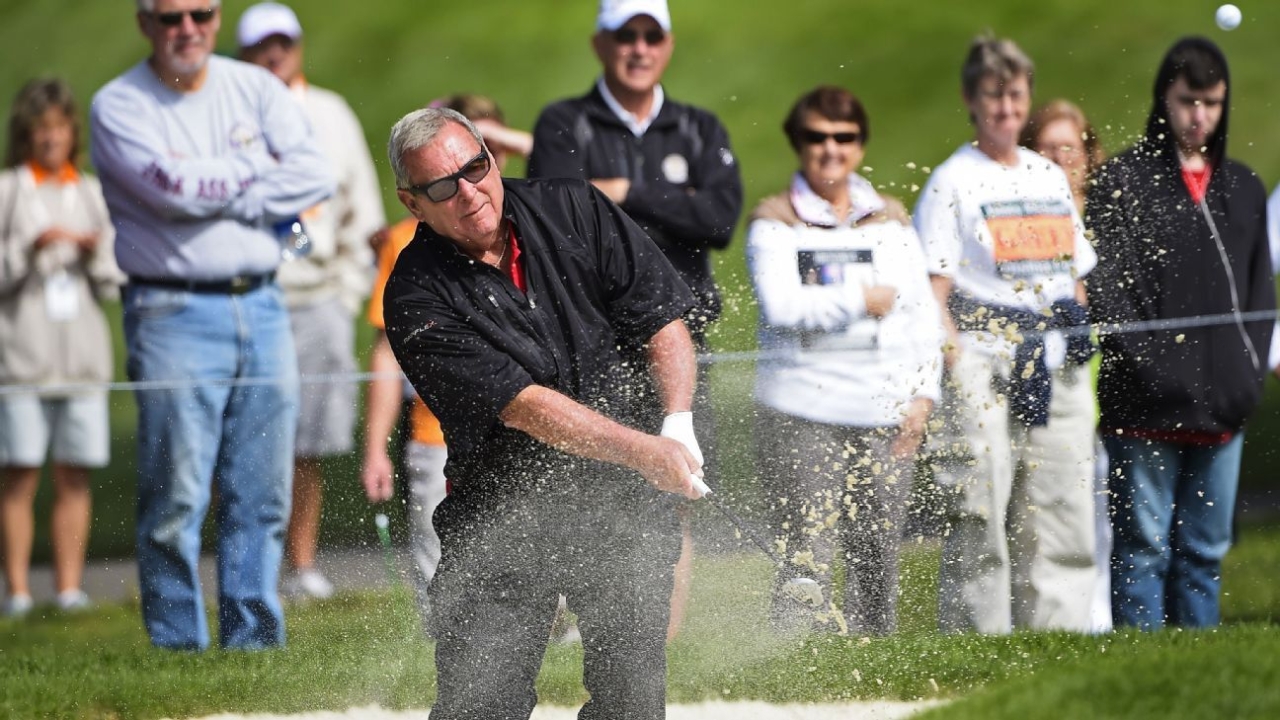 Two-time major champion golfer Fuzzy Zoeller dies at 74 1