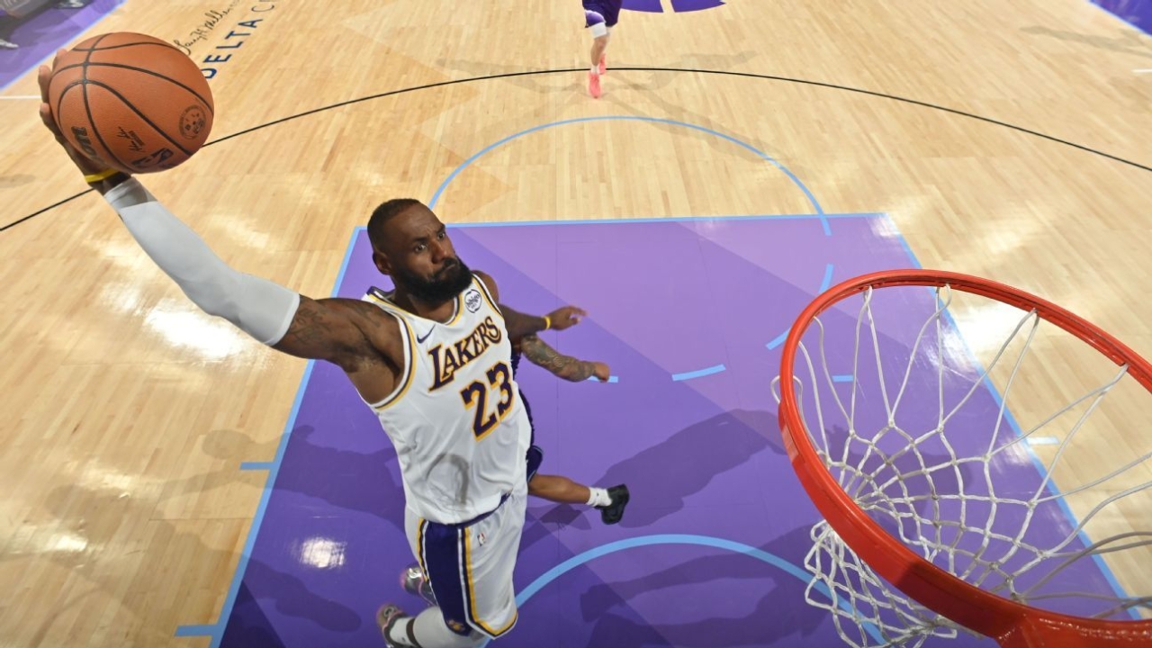 Why LeBron James' most remarkable NBA streak is now at risk 1