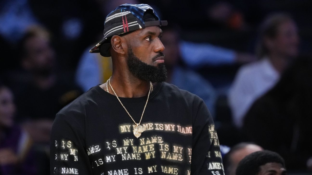 LeBron James takes key step toward returning to Lakers 1