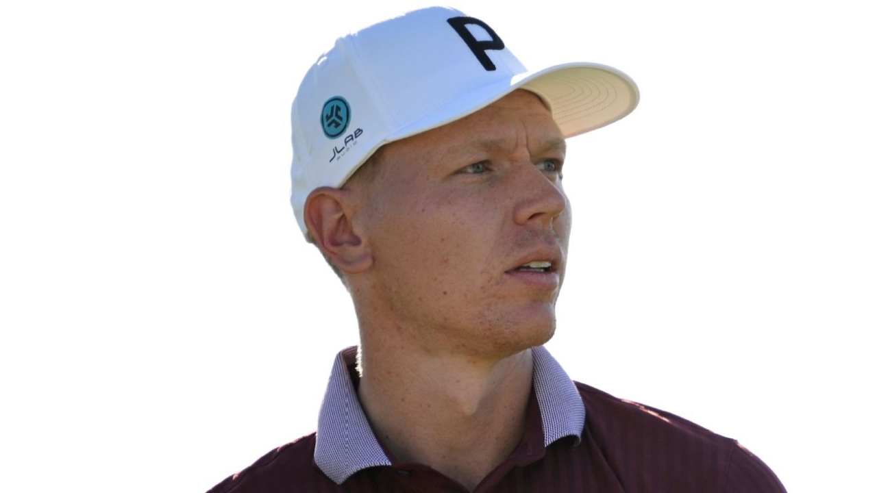 Matti Schmid takes lead at World Wide Technology Championship 1