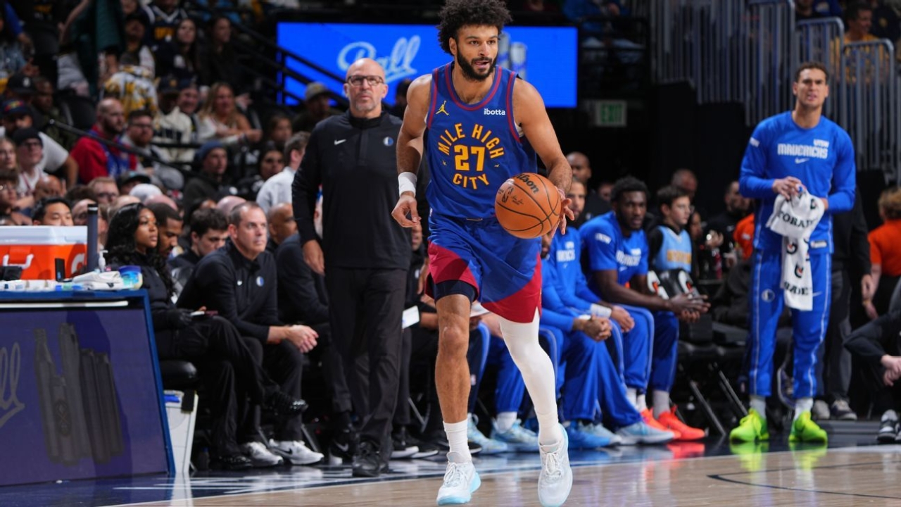 Nuggets' Jamal Murray sprains right ankle in loss to Mavericks 1