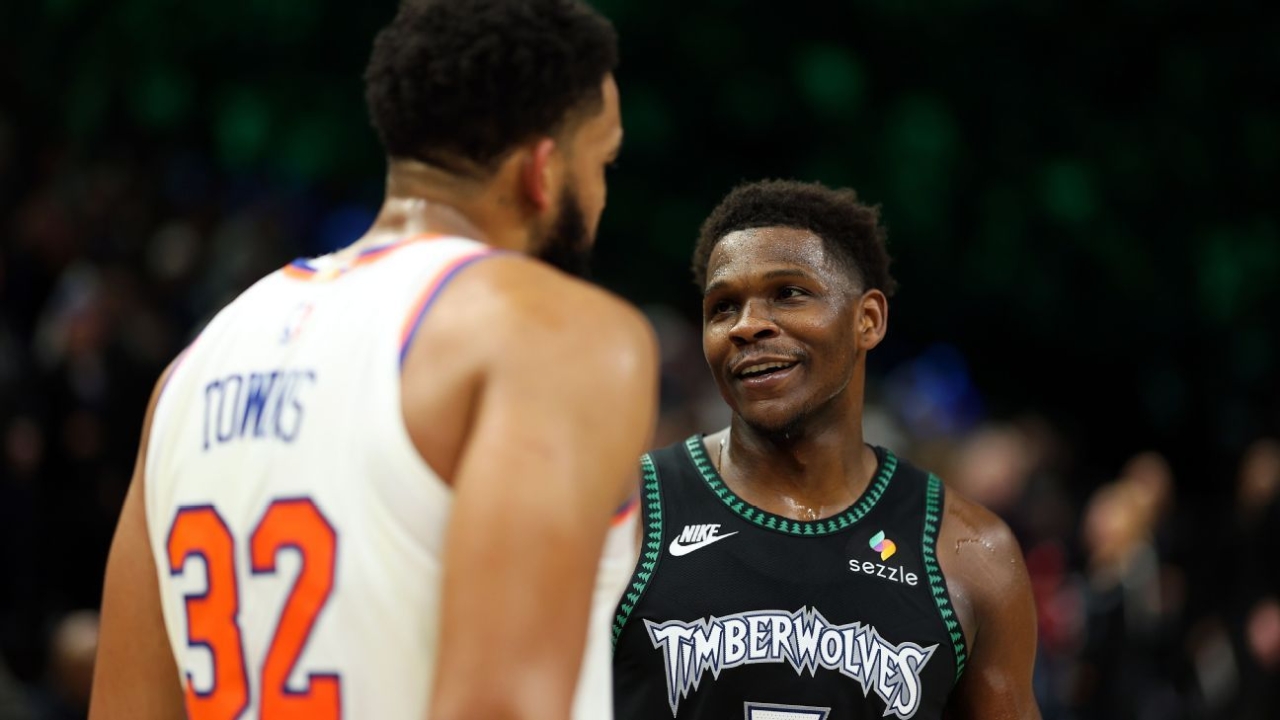 Karl-Anthony Towns drops 40, but Wolves spoil Minnesota return 1