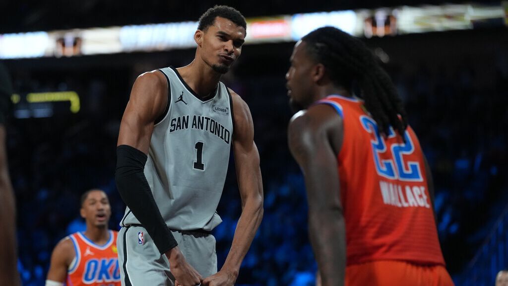 Victor Wembanyama, Spurs shock Thunder to make NBA Cup final 1