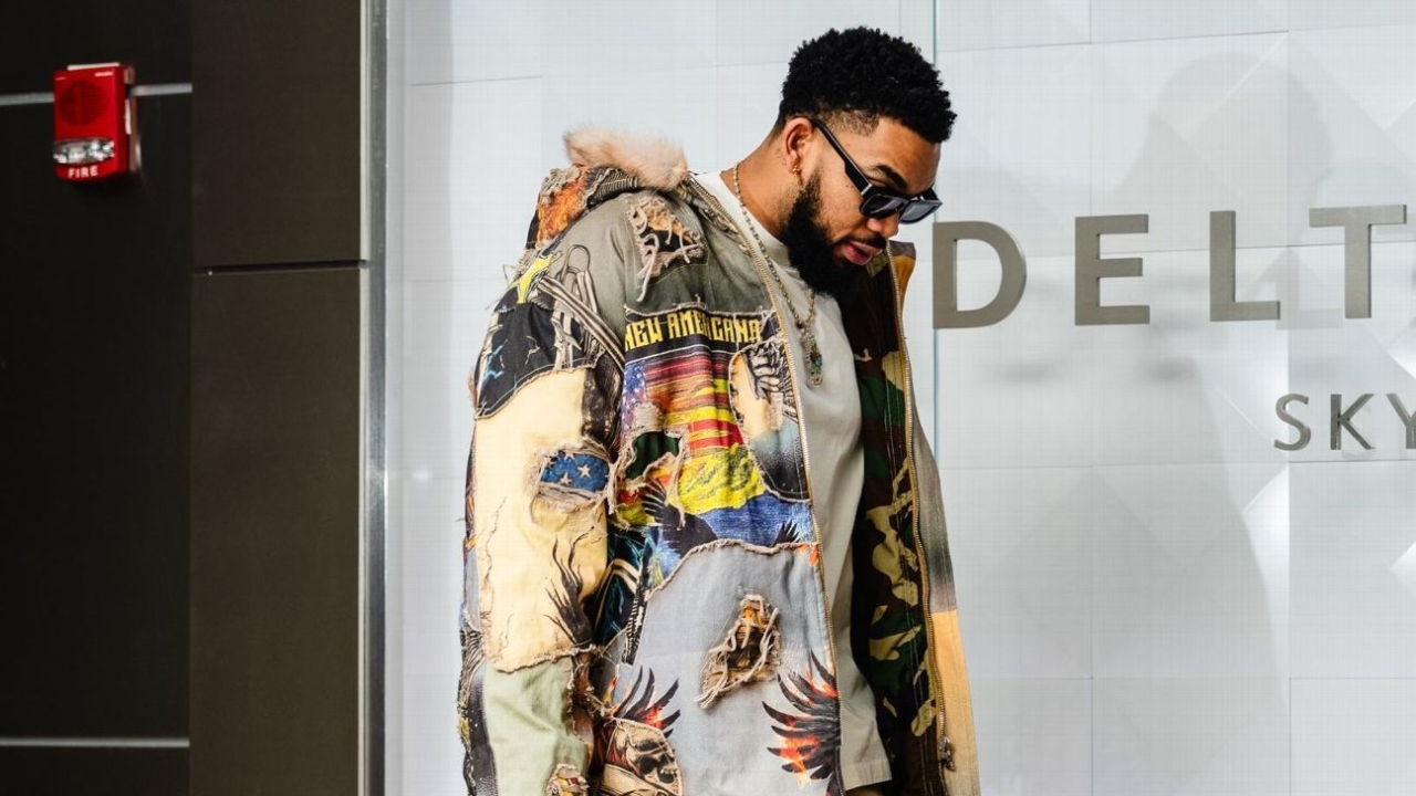 NBA Christmas Day: Towns, Hart top fashionable arrivals 1