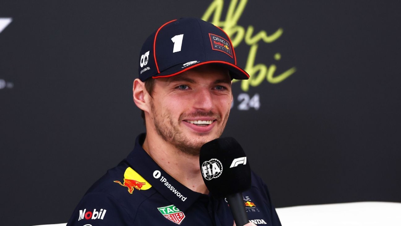 Verstappen relaxed on F1 title: I have 4 of those trophies at home 1