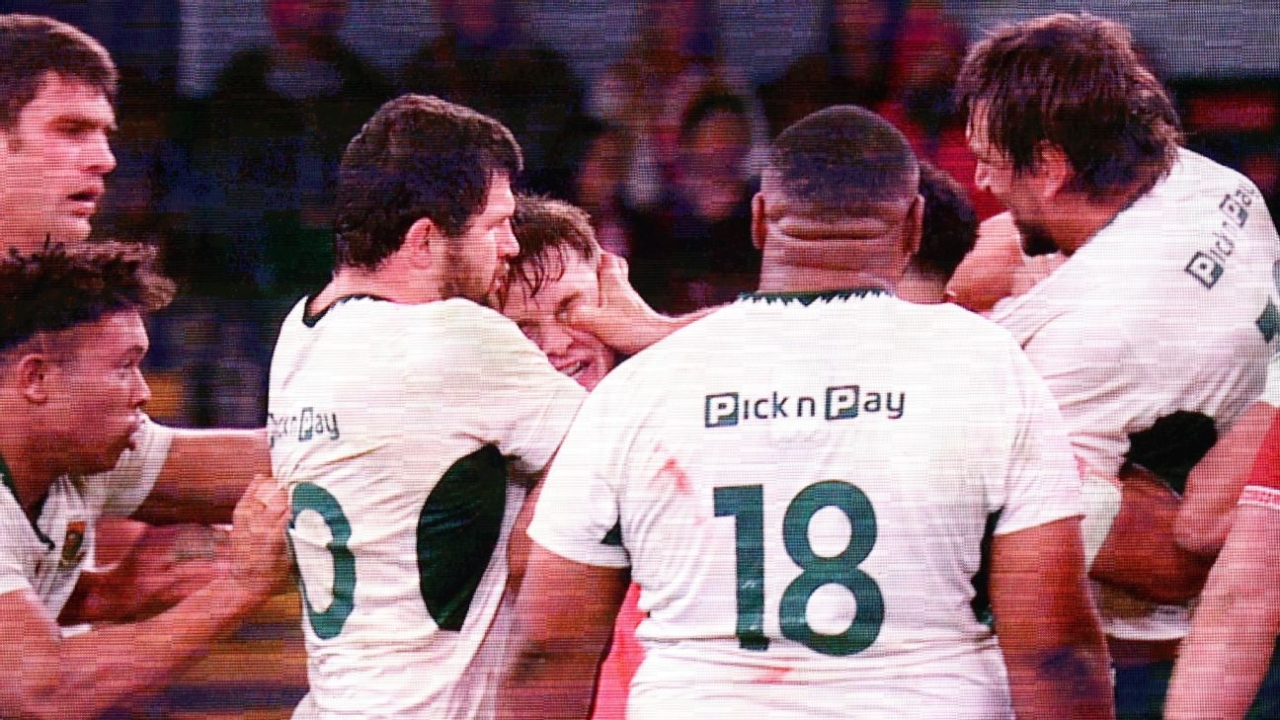 Eben Etzebeth's eye gouge was bad... But this guy had an axe in his kit bag! 1