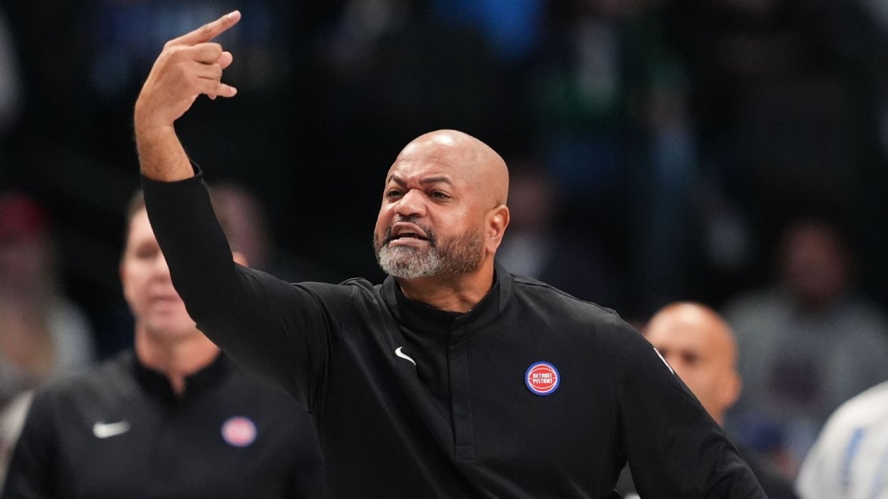 Bickerstaff says ref Goble entered game with bias against Pistons 1