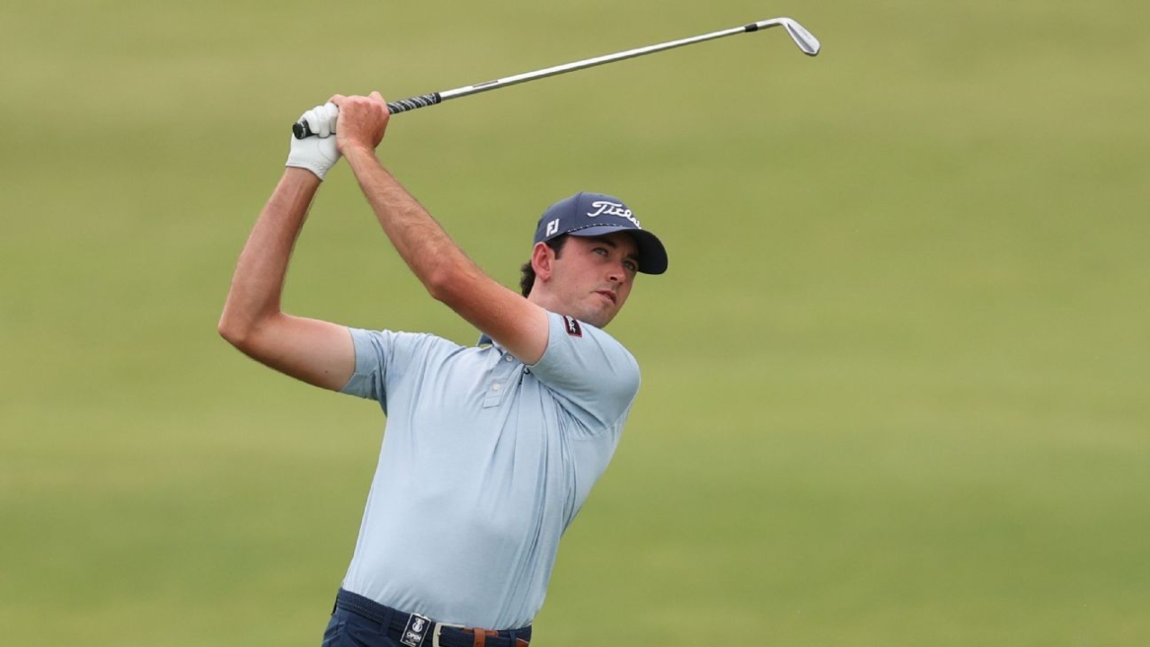 Elvis Smylie leads the charge as Aussie stars fire at Royal Melbourne 1