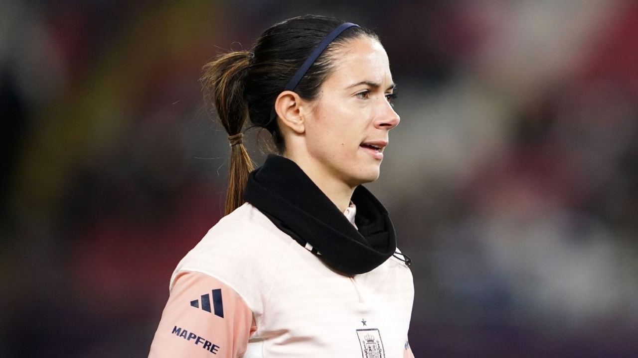 Barcelona's Aitana Bonmatí out for at least 3 months with leg break 1