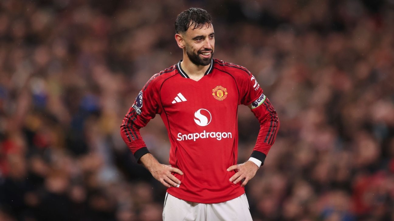 Bruno Fernandes: 'God of Rome' Totti my loyalty model at Man United 1