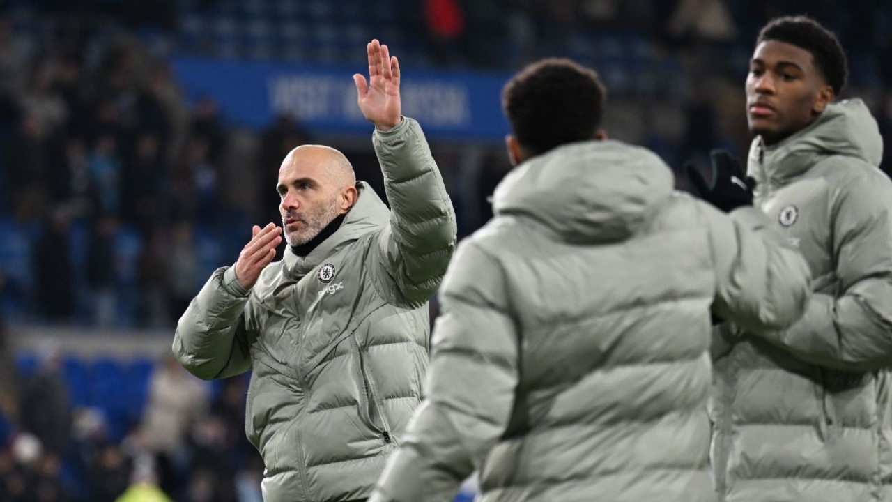 Chelsea boss Maresca 'just happy' after fans serenade him 1