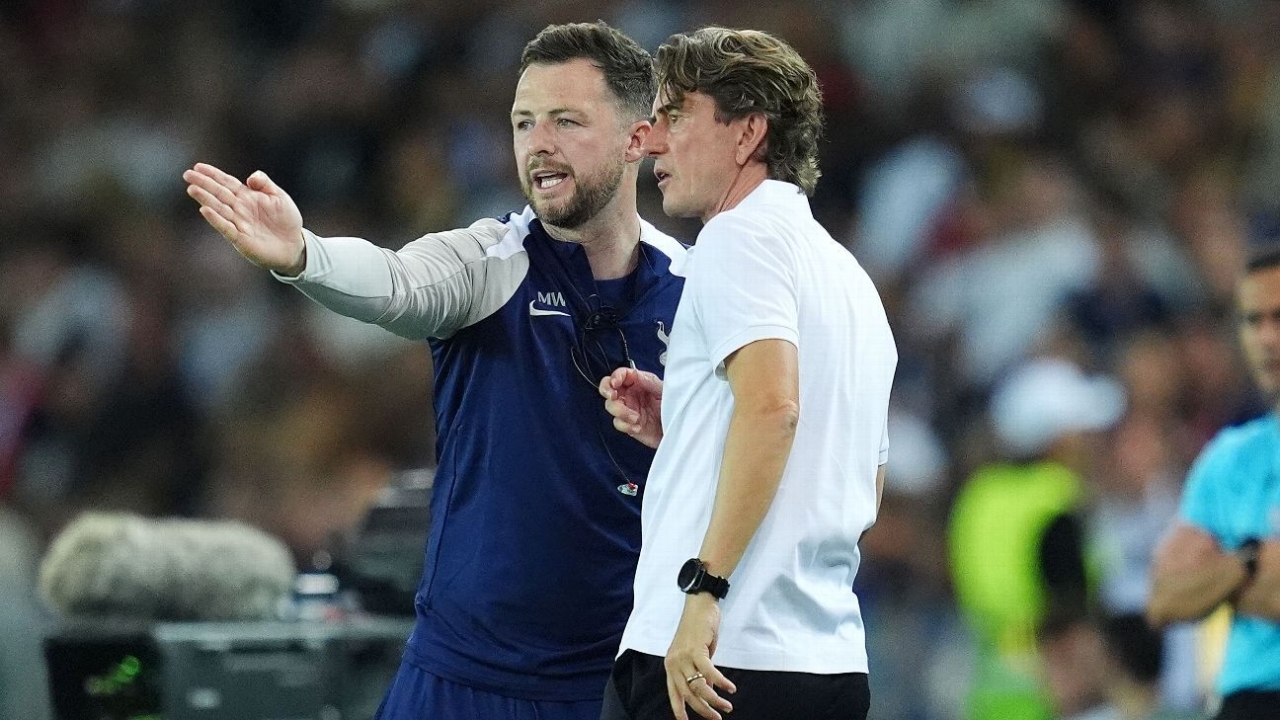 Colorado Rapids to name Tottenham's Wells as coach - sources 1