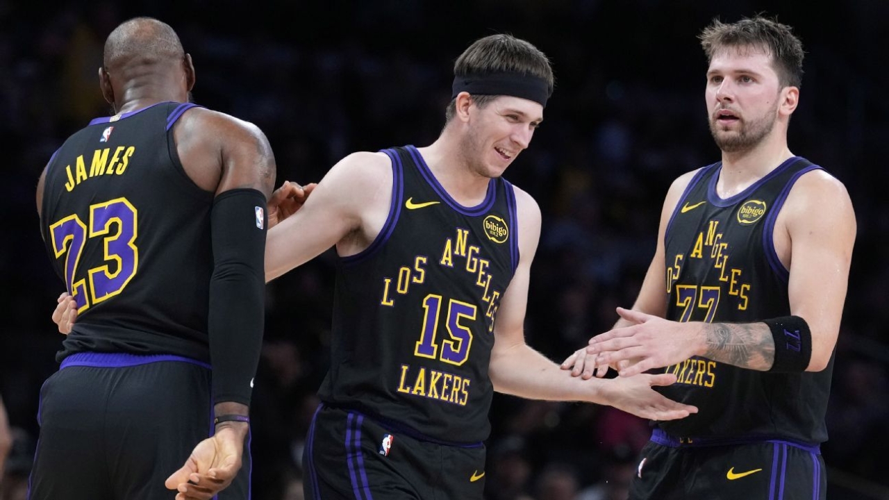 Is there value in betting the Lakers to win the NBA championship? 1