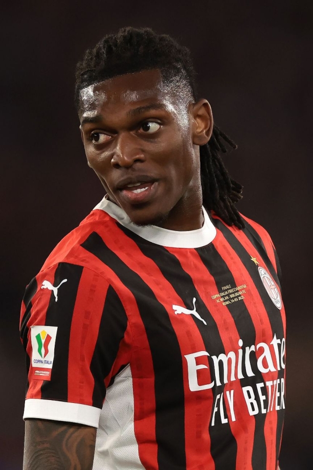 If Liverpool want to replace Salah, only a few options match up 6