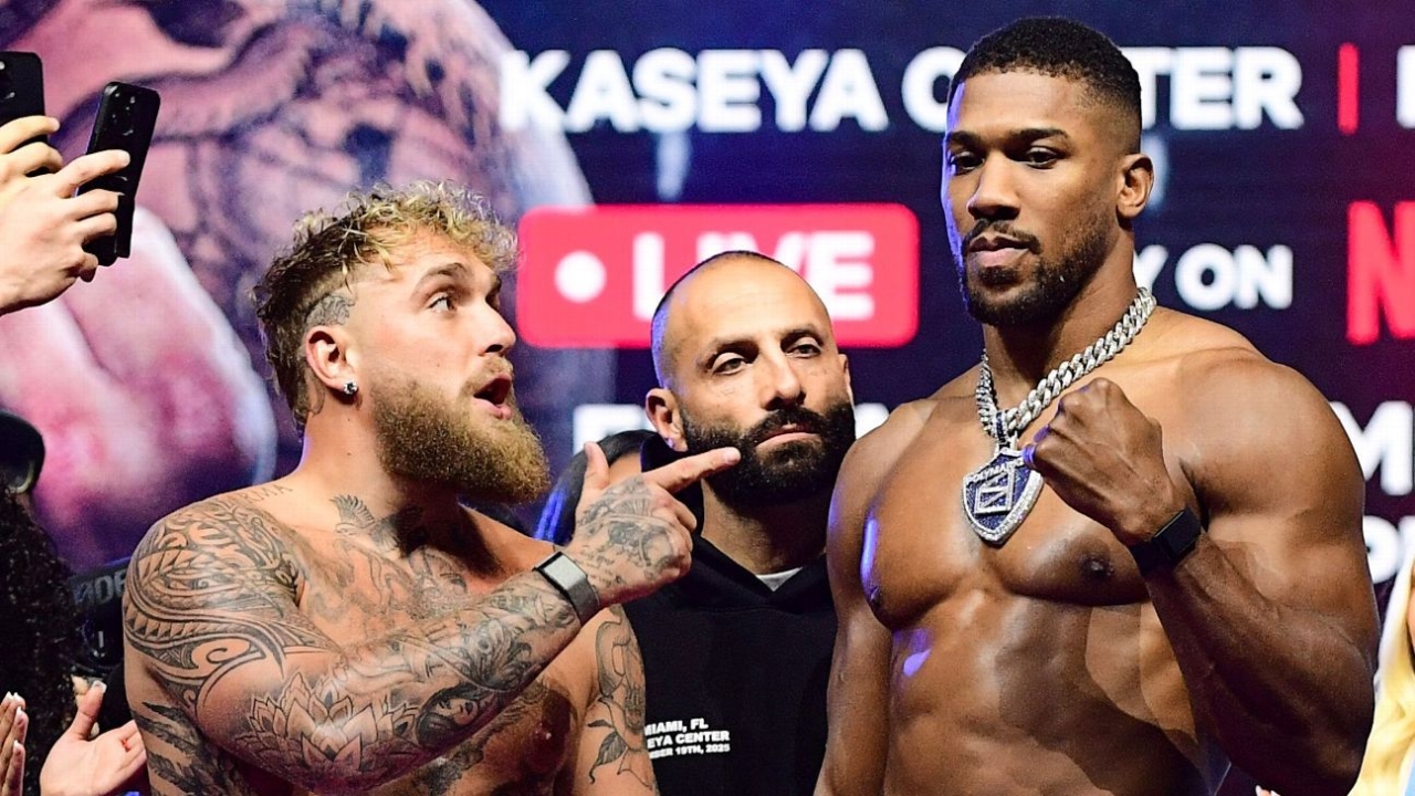 Jake Paul and Anthony Joshua 27 pounds apart, what are the biggest heavyweight size gaps? 1