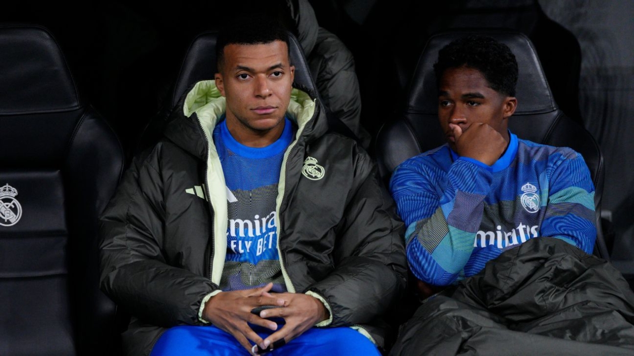 Kylian Mbappé an unused sub in Real Madrid loss to Man City 1