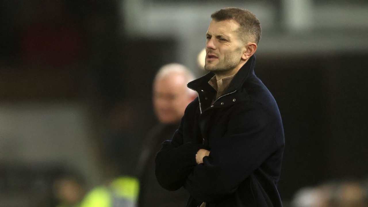 Luton manager Jack Wilshere slams team for 'cheap goals' 1