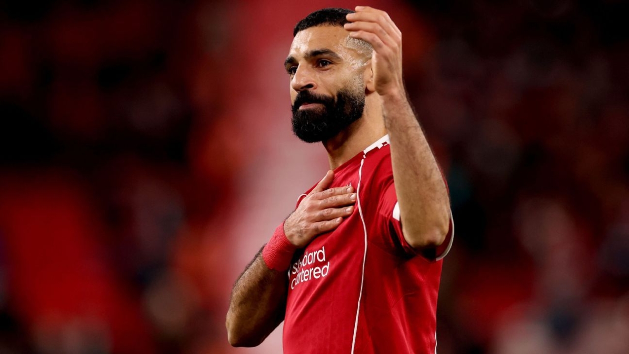 Mohamed Salah should stay at Liverpool for Anfield farewell - Jamie Carragher 1