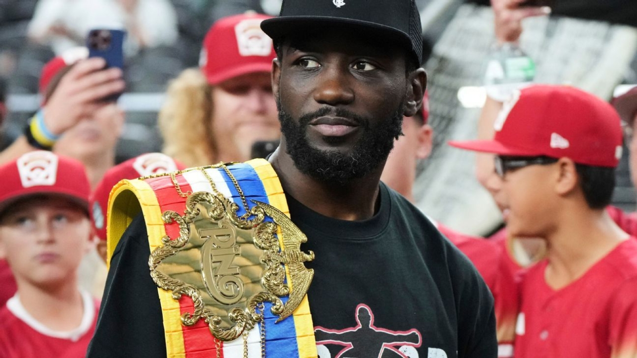 Passengers in Terence Crawford's vehicle allege rights violated 1