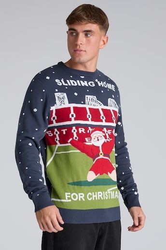 Rating 2025's Christmas sweaters from top soccer teams 15