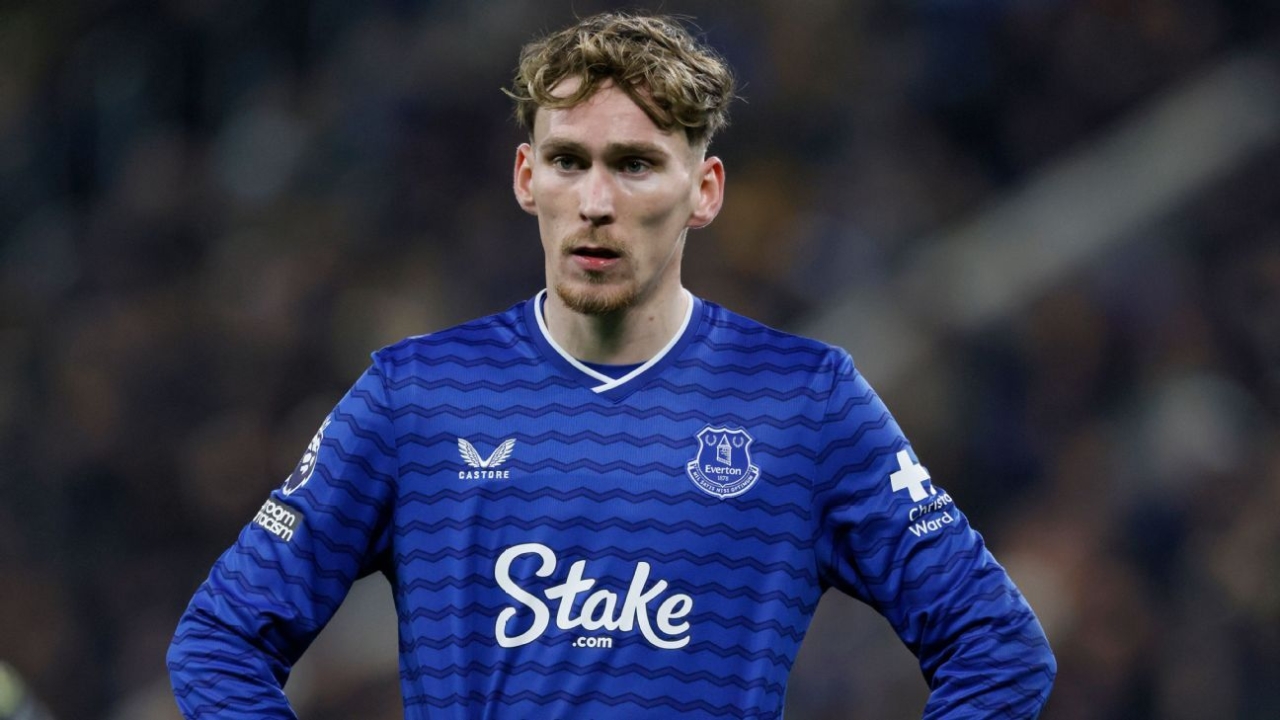 Transfer rumors, news: Man United consider re-signing Garner 1