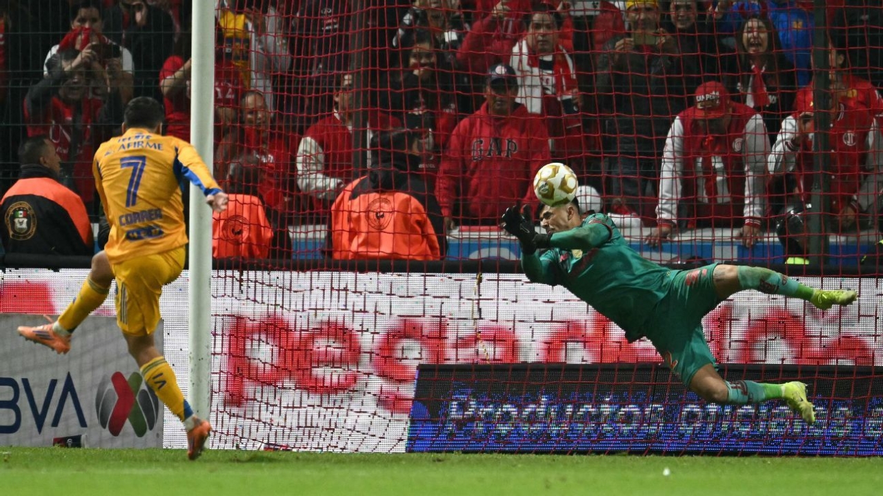 What is world record for soccer's longest penalty shootout? 1