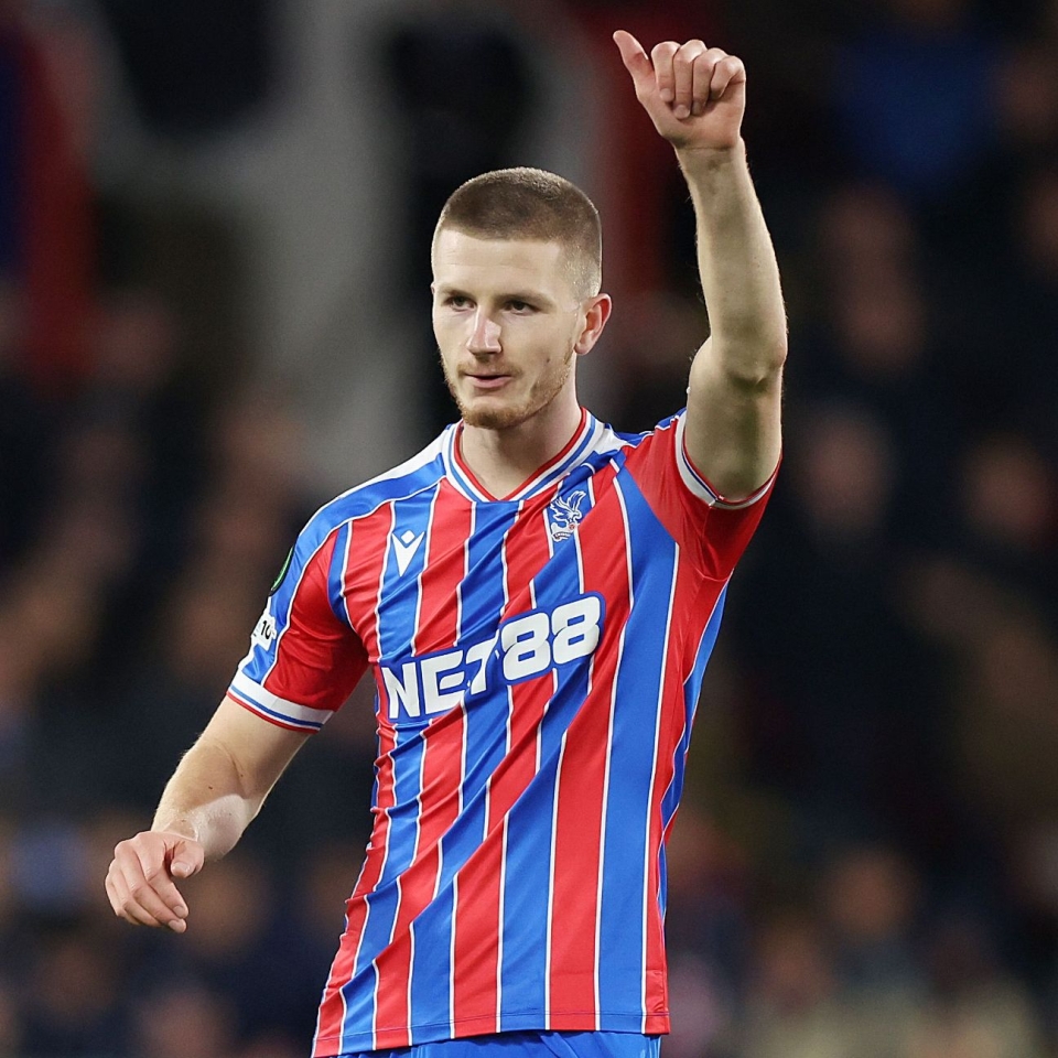 Which of these midfield transfer targets fit at Man United? 2