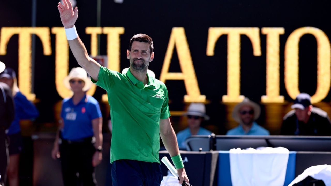 Djokovic easily advances to third round of Australian Open 1