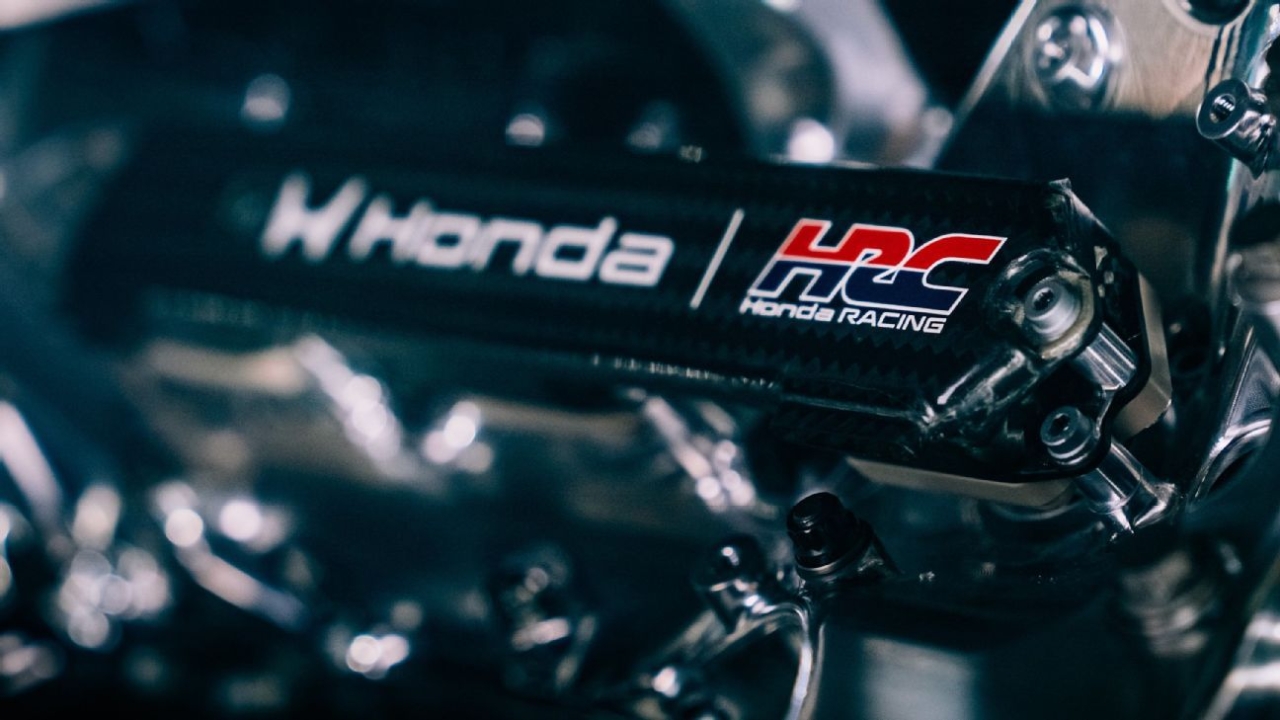 Honda unveils 2026 F1 power unit for Aston Martin in Tokyo 1